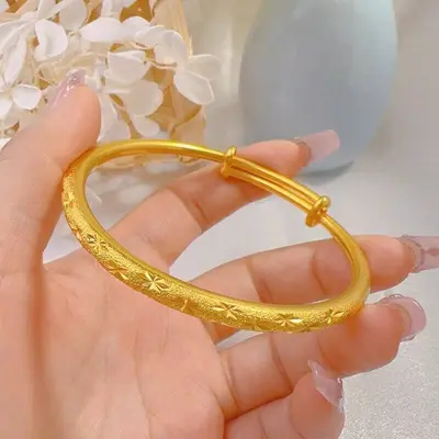 Thin sliding star pattern bracelet, solid gold-colored