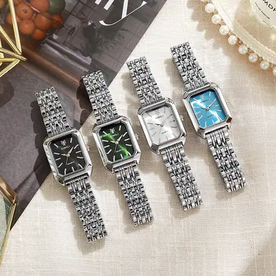 Damenuhr Quarz, quadratisch, Stahlarmband, elegant