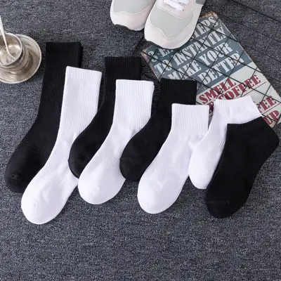 Men's Sports Socks, Mid-Calf, Thick Towel Sole, High Elastic, Black and White