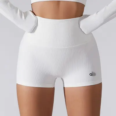 Rippstrick Yoga-Set, 2-teilig mit Shirt und Shorts, mit Brustpolster - 11