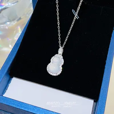 White chalcedony small gourd titanium necklace, Chinese style, collarbone chain - 7