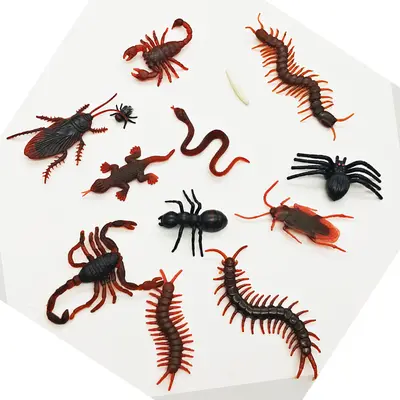 Simulated Insect Toys, Fake Cockroaches, Scorpions, Centipedes and Flies