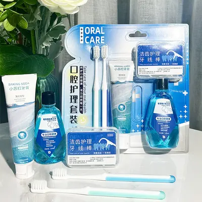 Mundpflege-Set mit weicher Zahnbürste, Zahnpasta, Zahnseide