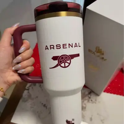 STANLEY x Arsenal Ortak Tasarım Termos Bardak Beyaz, 40 oz Büyük Hacim