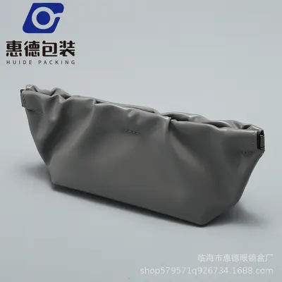 Black leather sunglasses case, large capacity, cloud design - 5