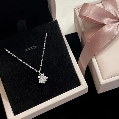 S999 silver star snowflake pendant, zircon clavicle chain