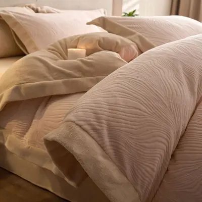 Winter Embossed Milk Velvet Bedding Set, 4-Piece with Fitted Sheet - 10