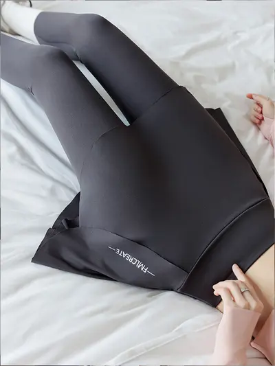 Damen-Sporthose in Scheinzwei-Optik, elastisch, mit Fleecefutter - 1