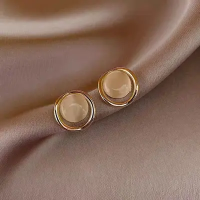 S925 silver pearl stud earrings for women, lightweight luxury - 6