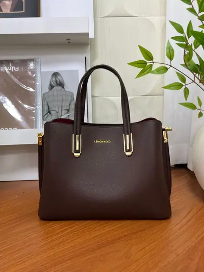 Women's Tote Bag, Large Capacity, Minimalist Design for Commuting - 9