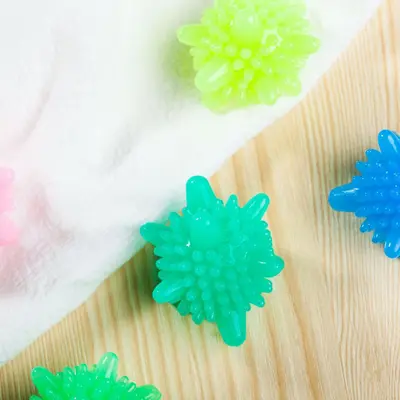 Çamaşır topu çamaşır makinesi giysi temizleme topu 4.5cm katı PVC sihirli dekontaminasyon dolaşık açıcı giysi bakım topu