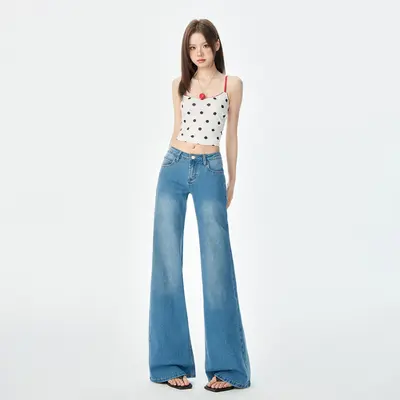 Women's Fleece-Lined Low-Rise Flared Jeans, White, Stretch - 7