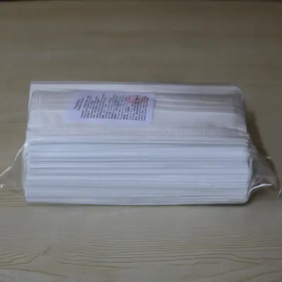 Tek kullanımlık mavi üç katmanlı yetişkin maskesi, 50'li paket