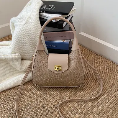 Women's Large Woven Pattern Casual Handbag - 4