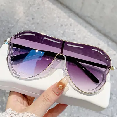 Wide-Frame Women's Party Sunglasses with One-Piece Lenses - 4