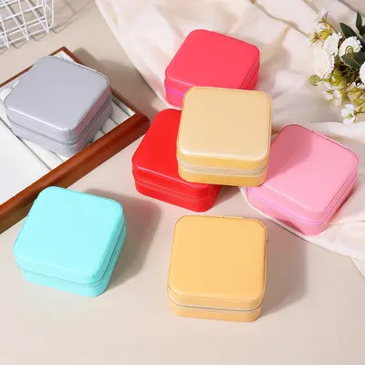 Portable jewelry box for earrings, necklaces, rings, storage box, small and elegant home accessories, best-selling model