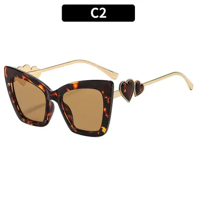 Sonnenbrille im Katzenaugen-Design, Street-Style - 7