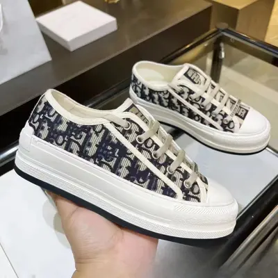 Women's Embroidered Canvas Lace-Up Shoes, Thick Sole, Hidden Heel