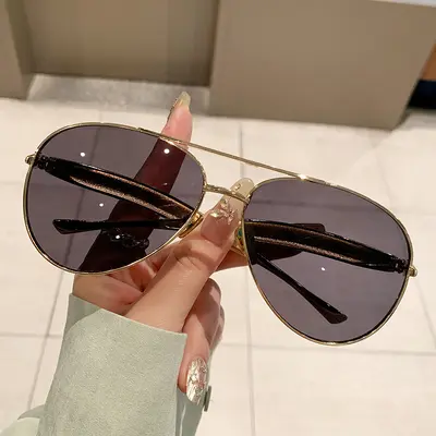 Retro Double-Bridge Metal Sunglasses for Women, Oversized Frame - 5