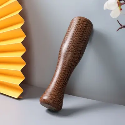 Hühnerflügel Holz Knoblauchpresse traditioneller Knoblauchzerkleinerer Haus Knoblauchstößel Knoblauchstößer Mörser Nussknacker