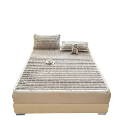 Class A Maternal and Infant-Grade Milk Velvet Quilted Mattress Pad Autumn Winter Solid Color Thickened Warm Flannel Bed Mattress Topper Three-Piece Set
