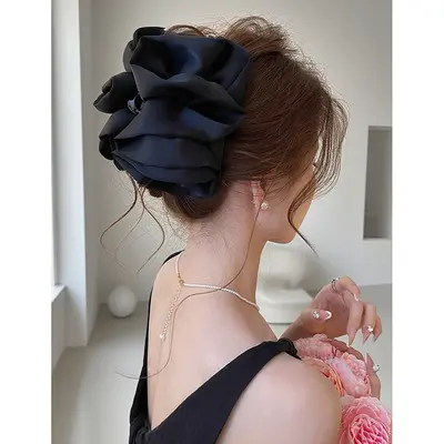 Original satin large cloud-shaped bubble paw claw clip, large shark claw clip for women, for the back of the head, makes the face appear smaller, hair accessory for thick hair. - 7