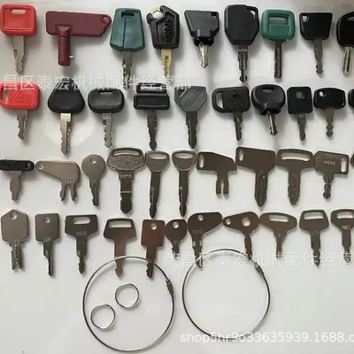 Komatsu, Hitachi, Kobelco, Volvo, Bobcat, Kubota, Doosan, Takeuchi uyumlu 42 parça anahtar