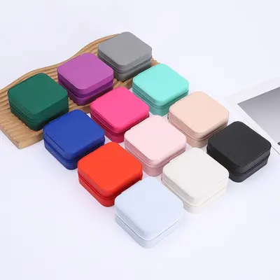 Tragbare einfache mini quadratische Schmuckschatulle Ringbox Armband Halskette Ohrringe Aufbewahrungsbox elegante hochwertige Schmuckschatulle