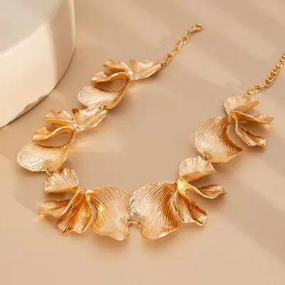 Necklace, metallic floral, European style, elegant, minimalist