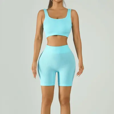 Kadınlar için klasik dişli spor yoga kıyafeti, hızlı kuruyan şeftali rengi şort, göğüs pedli dar sütyen - 11