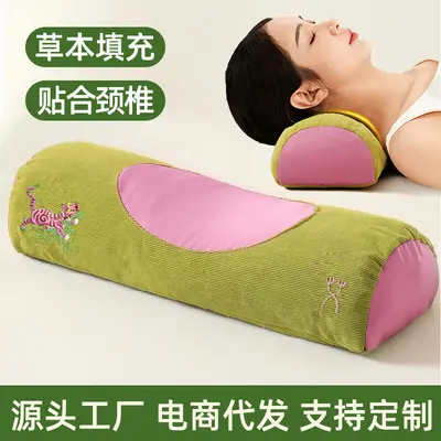 Mugwort cervical pillow with buckwheat fill and heat therapy