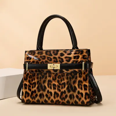 Women's Handbag, 2025 Model, Large Capacity, Light Luxury - 9