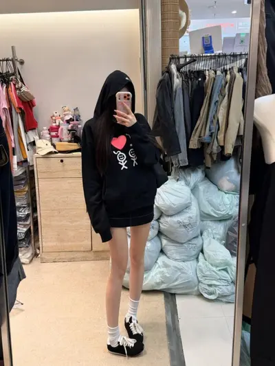 Kadın Kapüşonlu Sweatshirt Kalp Çöp Adam Baskılı Bol Kesim Cepli