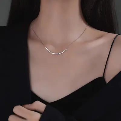 S925 Sterling Silver Mobius Ring Heart Pendant Necklace for Women Niche Design Lightweight Luxury Elegant Collarbone Chain High-End Necklace Accessory