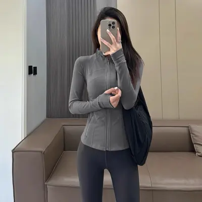Women's Long-Sleeve Yoga Top, Thin and Breathable - 10
