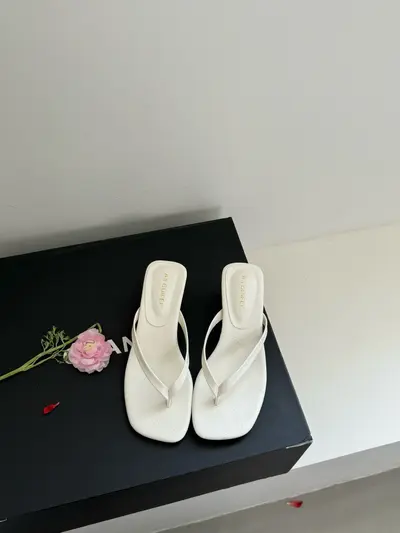 ALIGUIFEI Thin Heel Flip-Flops - 9