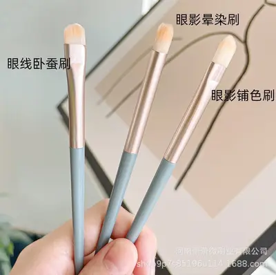 3-Piece Eye Shadow Brush Set Soft Hair Makeup Brush Kit Beginner's Single Makeup Tool Blending Brush