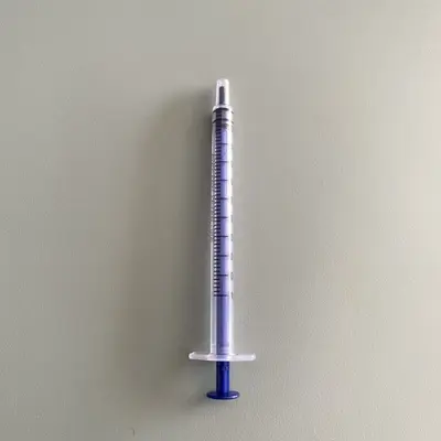 Small Single-Use Plastic Syringes, Graduated, Screw-Type - 10