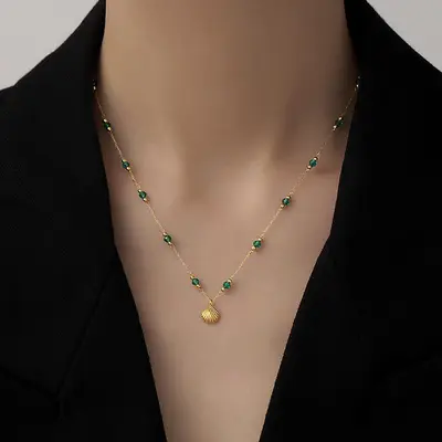 Smaragd-Perlen Titanstahl Damen-Halskette elegant