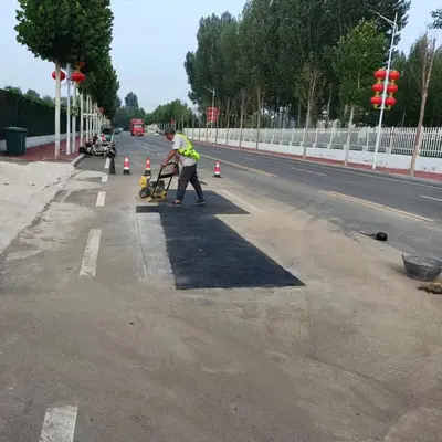 Cold Mix Asphalt Patch Material, Bagged Asphalt Sand - 3
