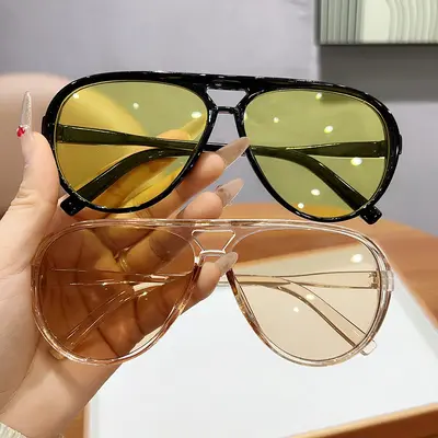 Oversized Frame Classic Sunglasses, Model 2502 - 3