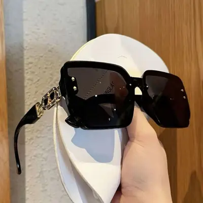 New Style European and American Large Frame Sunglasses, UV Protection, Fashionable Premium Look, Unisex, Wholesale In Stock, One-Piece Dropshipping
