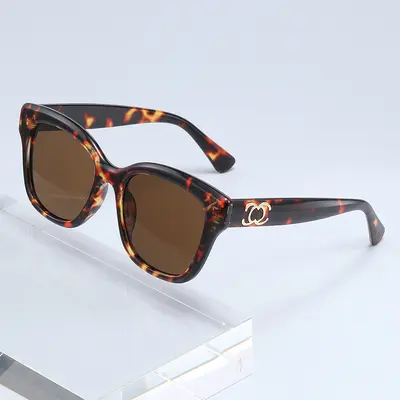 Large Frame Retro Cat-Eye Sunglasses with UV Protection, Concave Shape - 4