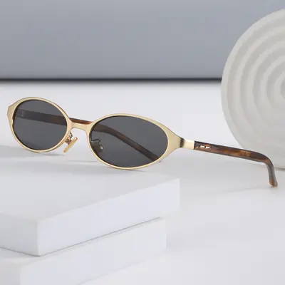 New Fashion Personalized Cat-Eye Sunglasses for Women, Premium Look, UV Protection, Retro Spicy Girl Small Frame Metal Sunglasses