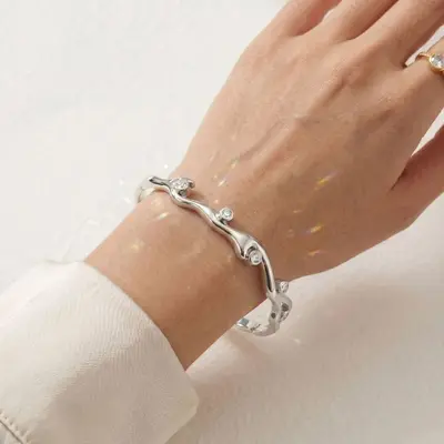 Neues einfaches europäisches und amerikanisches handgefertigtes Brautband, einen Meter lange Blumen-Perlenborte, Brautkopfschmuck, Grenzprodukte