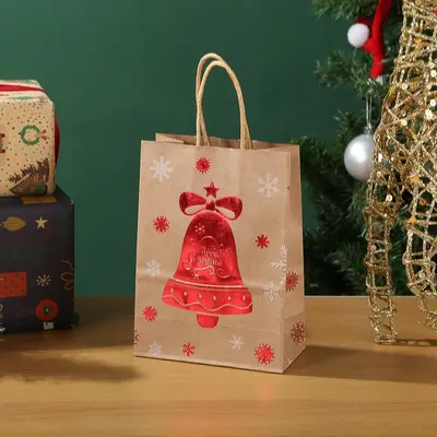 Noel kraft kağıt hediye torbası, geyik ve kar ağacı desenli - 12