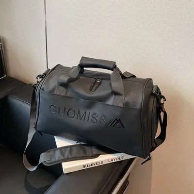 Men's sports bag with wet/dry compartment and shoe section - 2