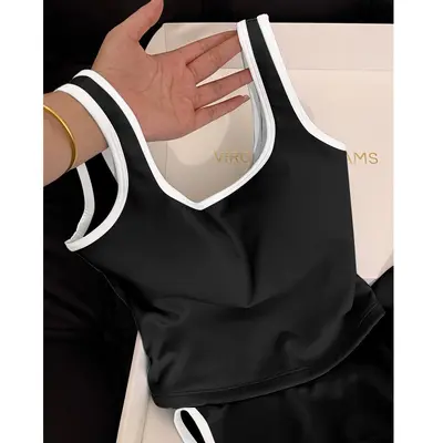Kadın yoga takımı, göğüs pedli askılı üst ve şort, iki parça - 10
