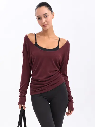 Loose Batwing Sleeve Sports Top with Large U-Neck, for Running and Yoga - 10