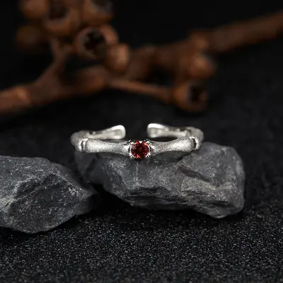S925 Silver 18K Garnet Middle Finger Ring